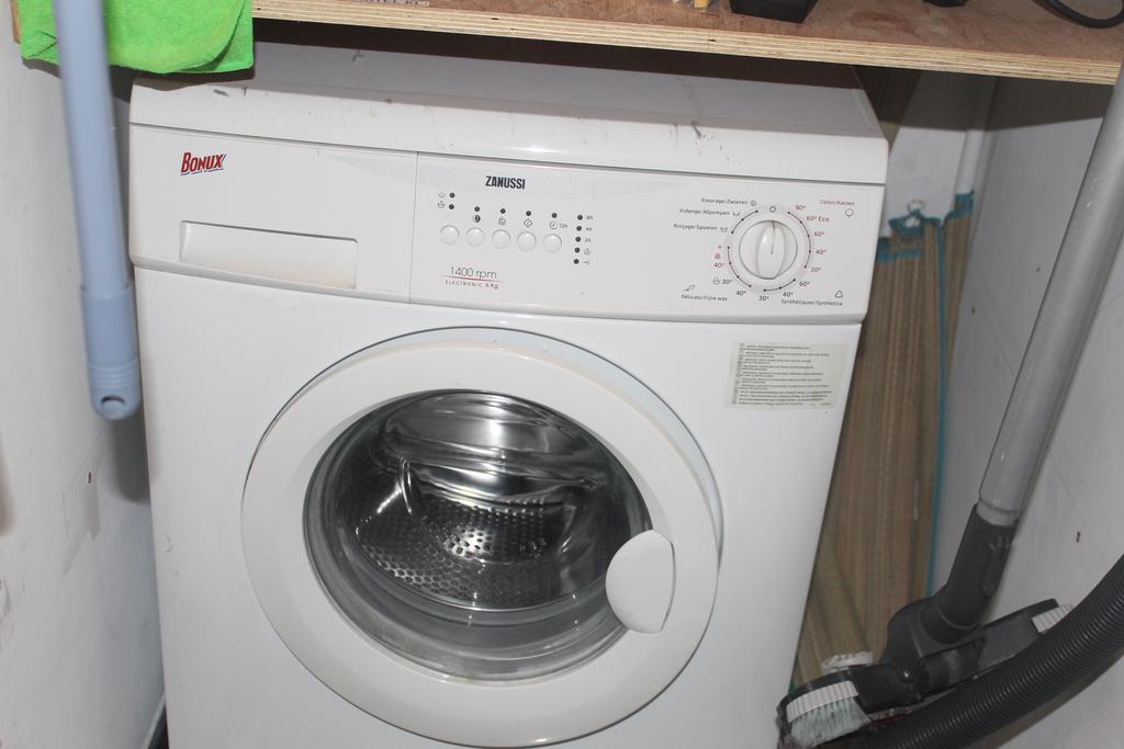 Lautrec Apartment Bredene Bilik gambar